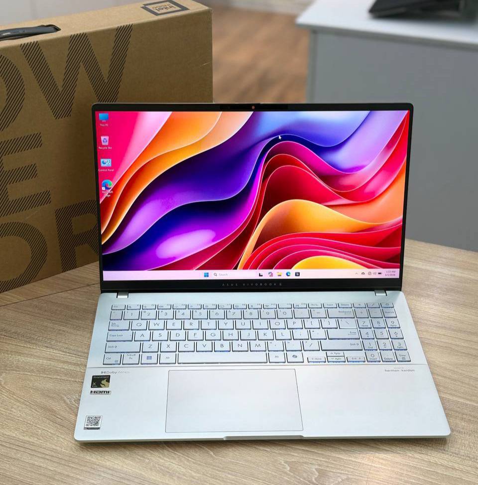 Vivobook s15-S5507QA (Cpu :  SNAPDRAGON X ELITE-X1  Ram : 32GB DDR5-8448Hz  hard : 1TR ssd m2  VGA : 15GB shair /Radon x1   LED : 15,6 inch 2,8K 120Hz Oled)