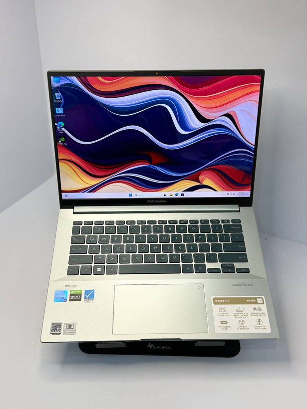 کار کرده( Ram : 16GB DDR5-4800MHz Storage : 1TR m2 nvme VGA : 4GB /GeForce RTX 3050Ti LED : 14.5اینچ 2,8K Oled 120HzASUS ZENBOOK N7401ZE